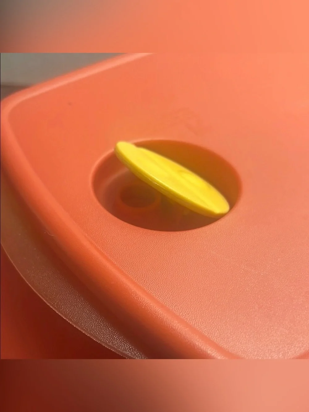 Vintage Tupperware Microwave Crystal Wave Food Storage Container Set. Orange